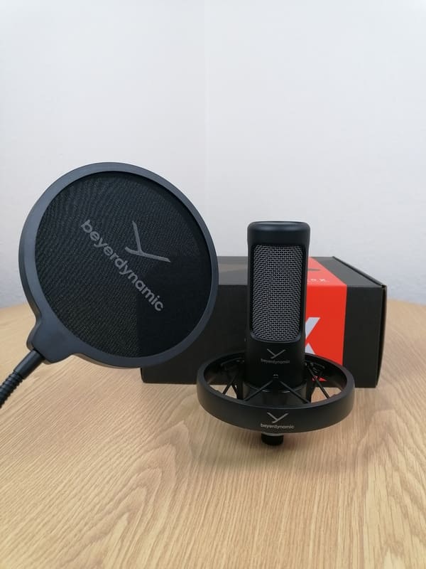 beyerdynamic M 90 Pro X Mikrofon mit Spinne und Popschutz